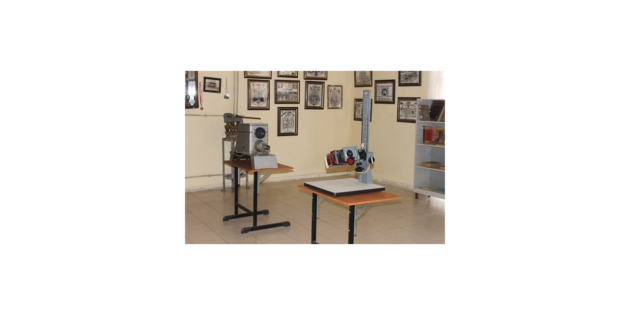 Siirt Lisesi müzesi tarihe ışık tutuyor