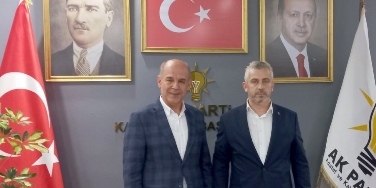 Karesi AK Parti’de Hakan Aka bayrağı devraldı