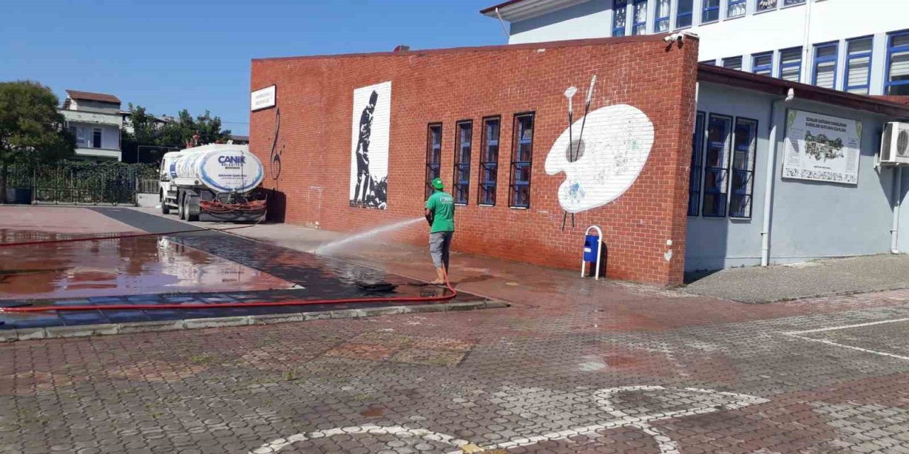 Canik’te okullar sezona hazırlanıyor