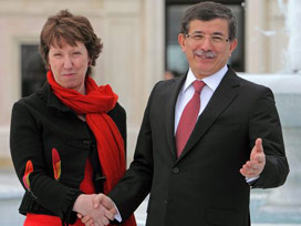 Davutoğlu'nu böyle hiç kimse övmedi