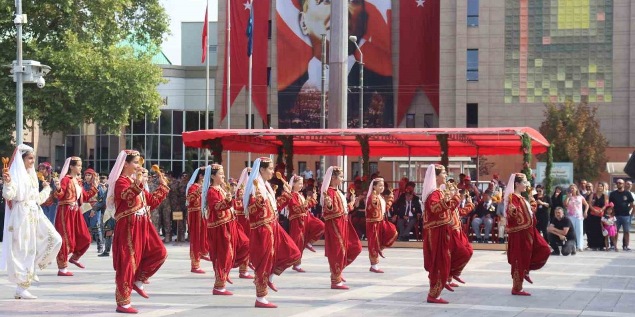 Eskişehir’in 101’inci kurtuluş yılı törenle kutlandı
