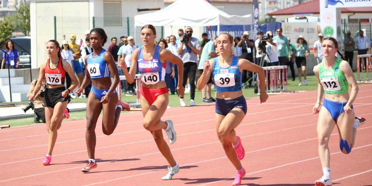 Balkan U18 Atletizm Şampiyonası Sivas’ta başladı