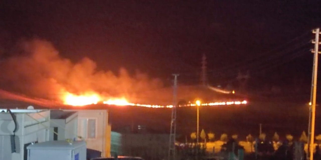 Mezarlık yanında çıkan yangın korkuttu