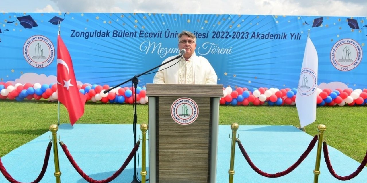 ZBEÜ’de mezuniyet heyecanı