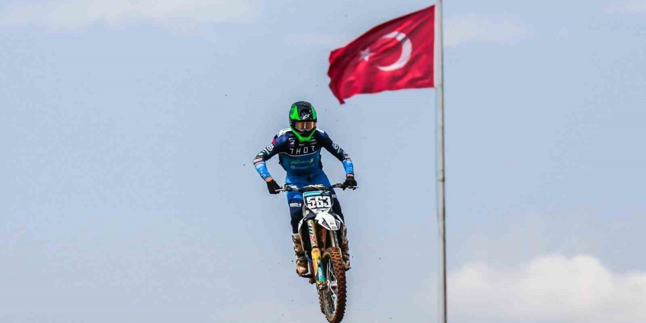 Afyonkarahisar’da Dünya Motokros Şampiyonası heyecanı sürüyor