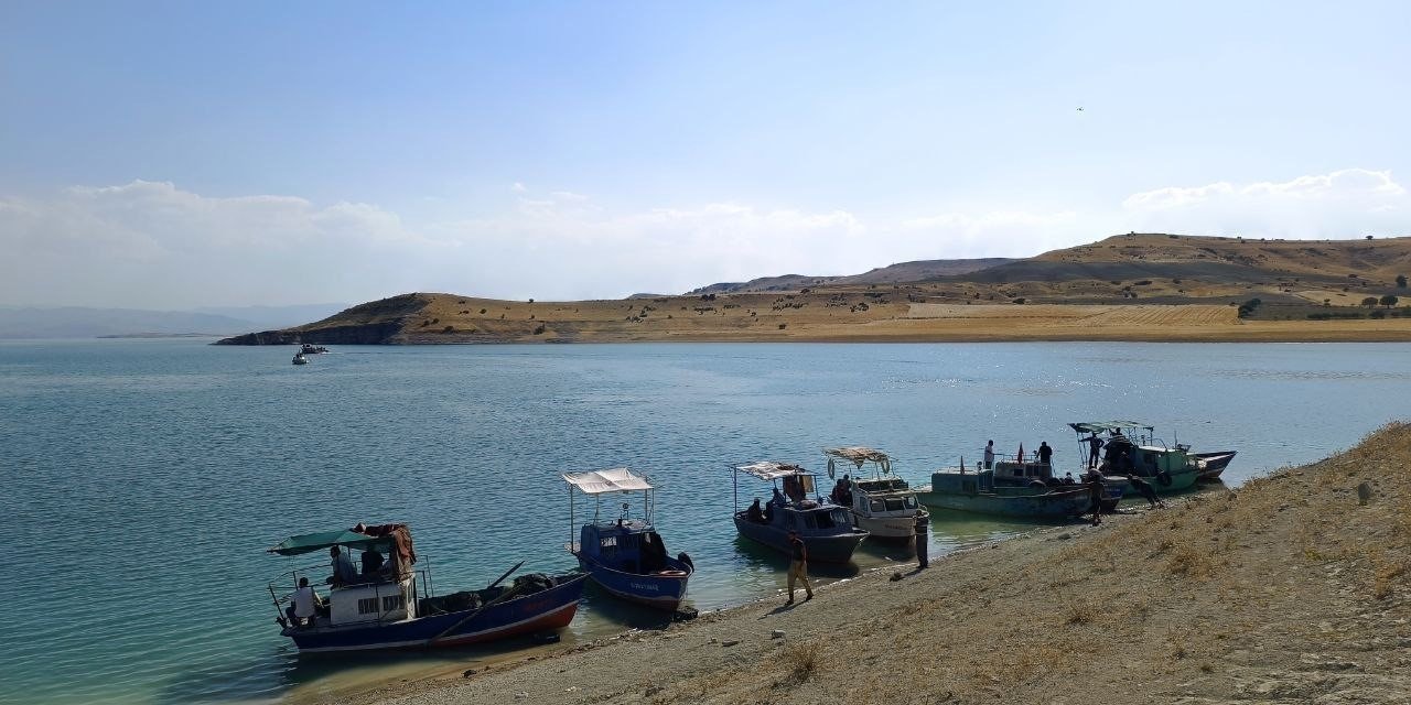 Tunceli’de kaybolan balıkçıyı arama çalışmaları sürüyor