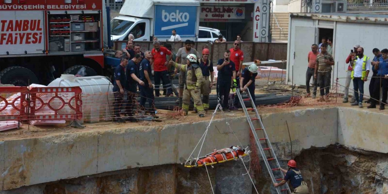 Maltepe’de İBB’nin meydan alt geçit çalışmasında bir işçi demirlerin altında kaldı