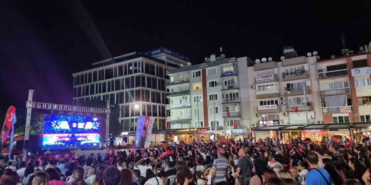 Aydınlılar filenin sultanları için tek yürek oldu