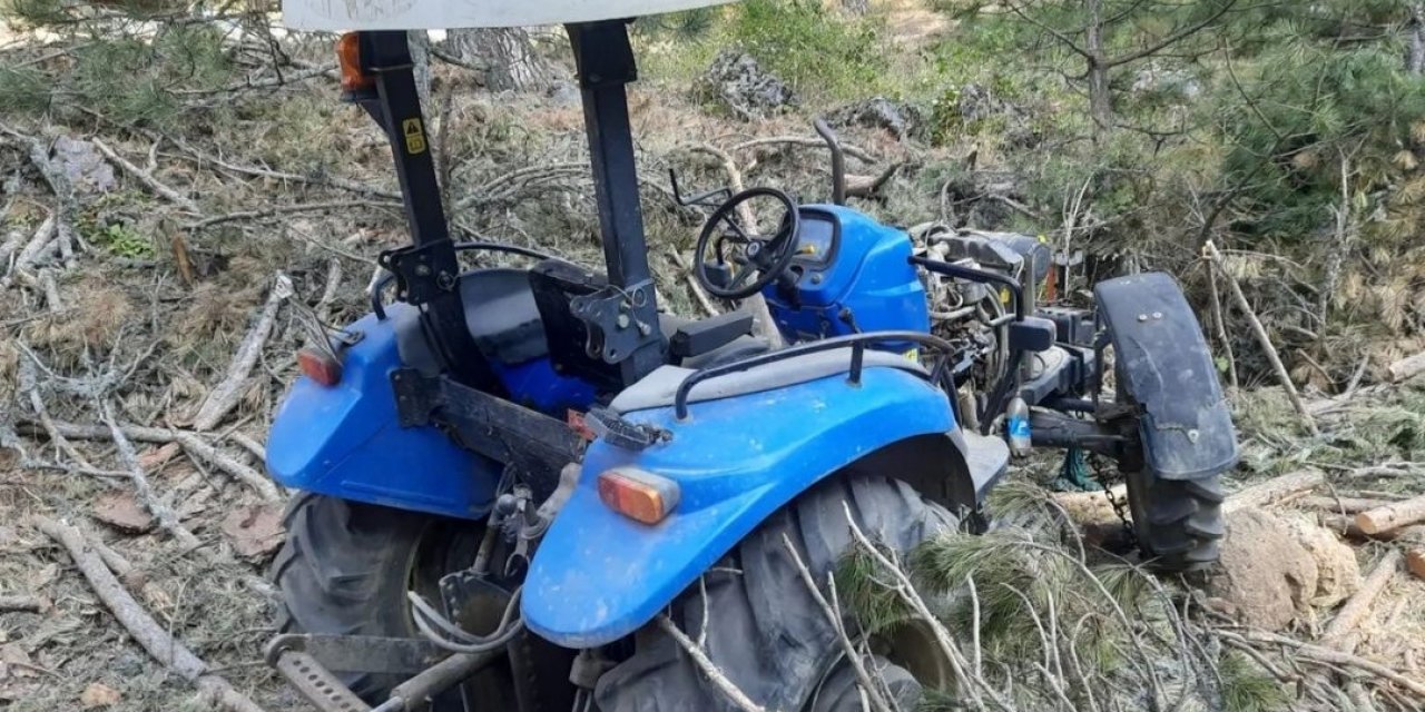 Simav’da devrilen traktörün altında kalan kişi hayatını kaybetti
