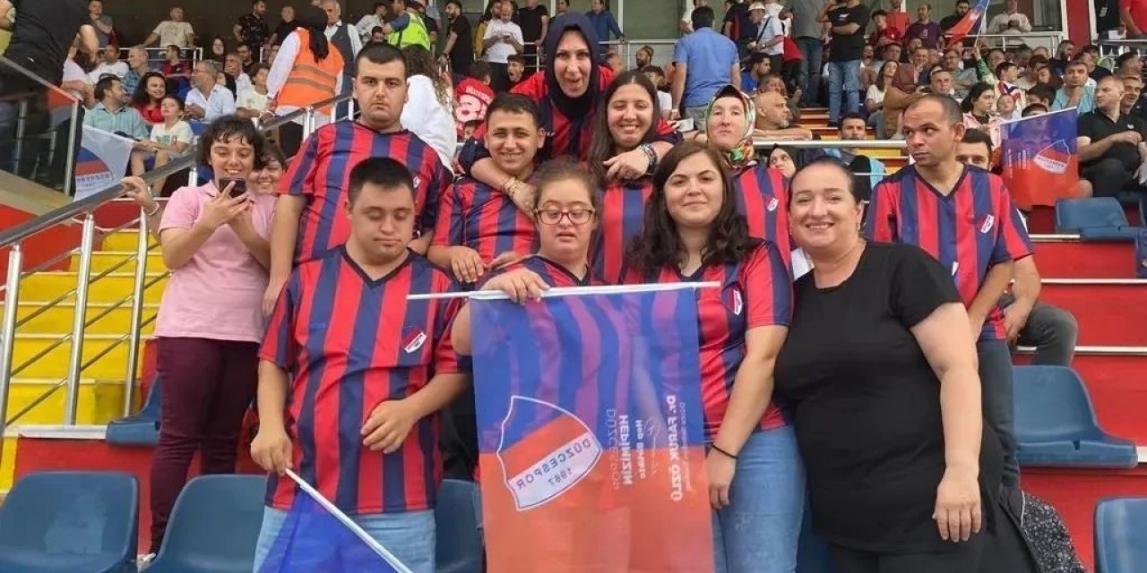 Özel gençler Düzcespor galibiyetiyle coştu