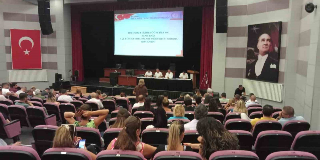 Yeni eğitim - öğretim dönemi öncesi Çorlu’da kurum müdürleri toplantısı yapıldı