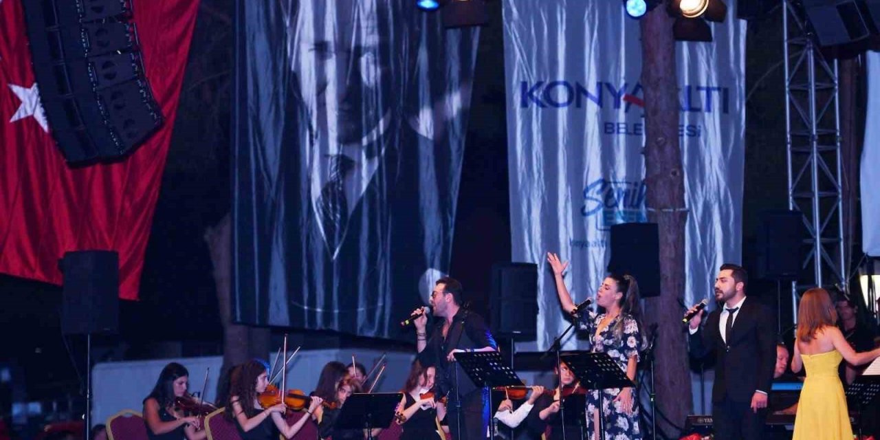 Konyaaltı HayatPark'ta yaza veda konseri