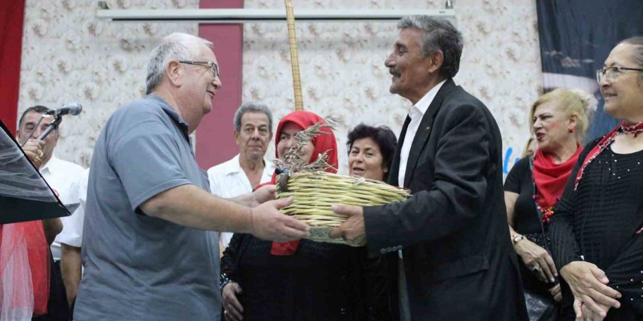 Gömeç’te halk müziği konseri büyük ilgi gördü