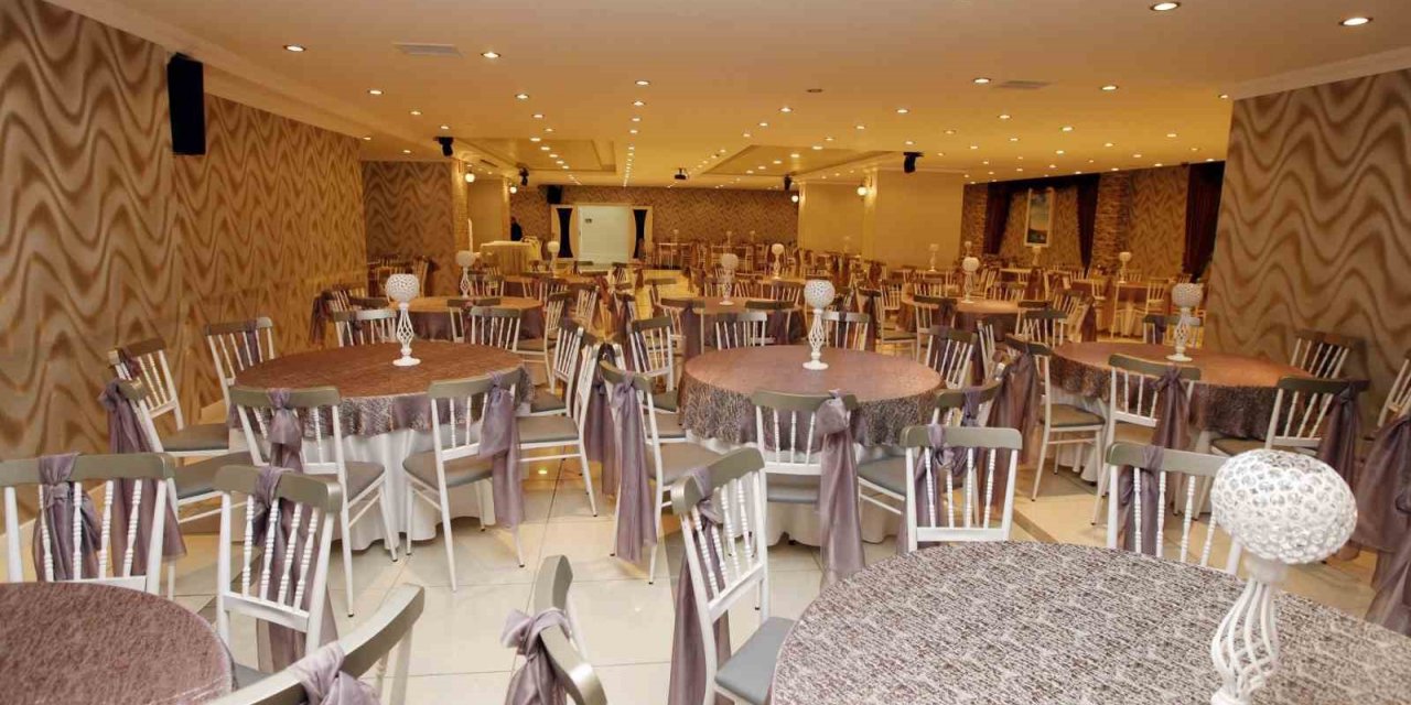 Yenimahalle Belediyesi çiftlerin mutluluğuna ortak oluyor