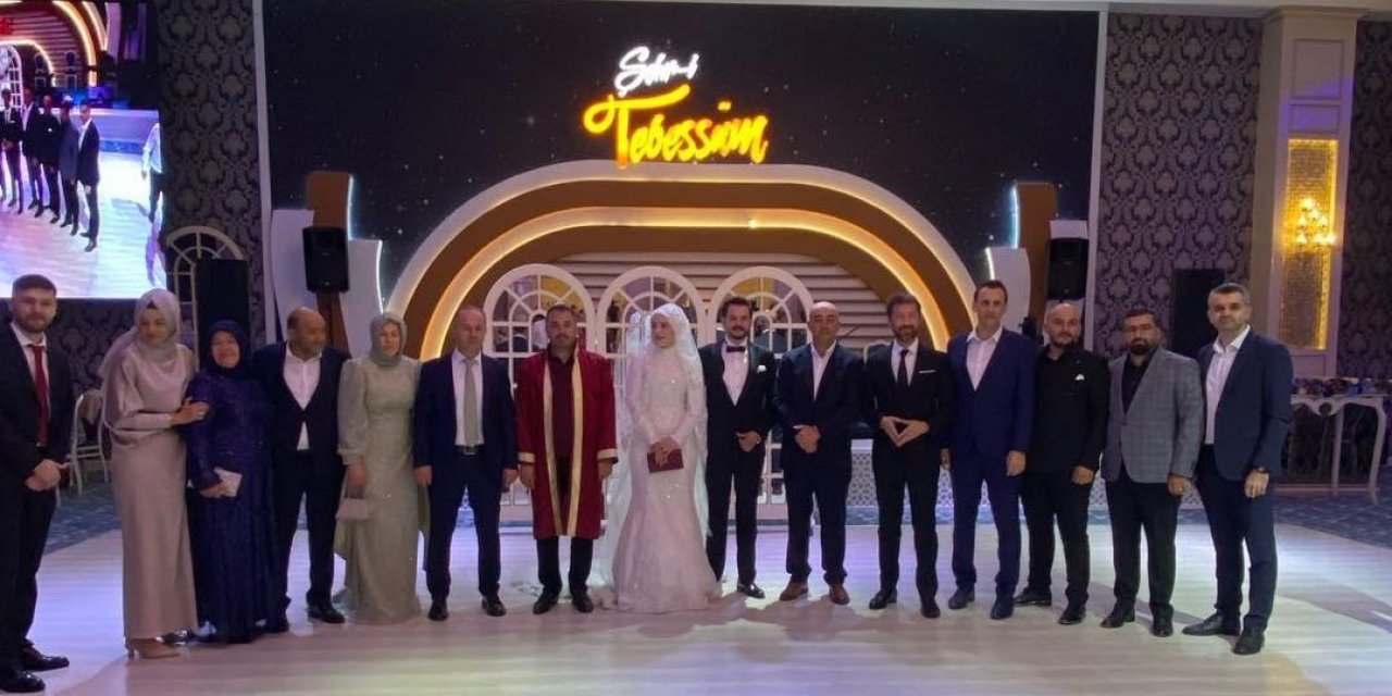 Pursaklar Belediye Başkanı Çetin, nikah kıymaya devam ediyor