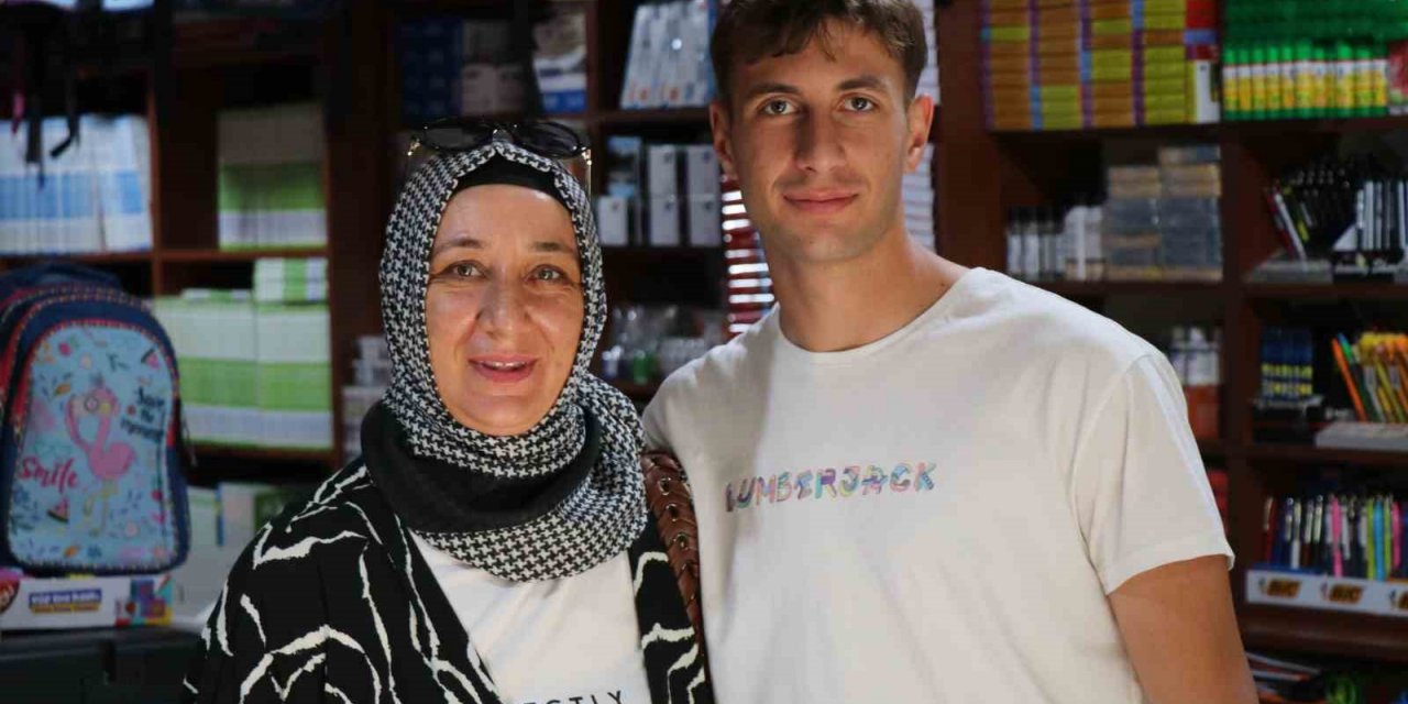 Kırşehir’de ailelerin kırtasiye telaşı başladı