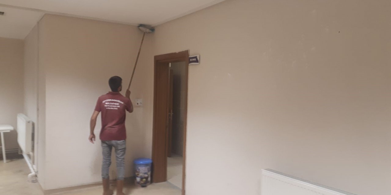 Zafer Stadyumunda temizlik çalışması