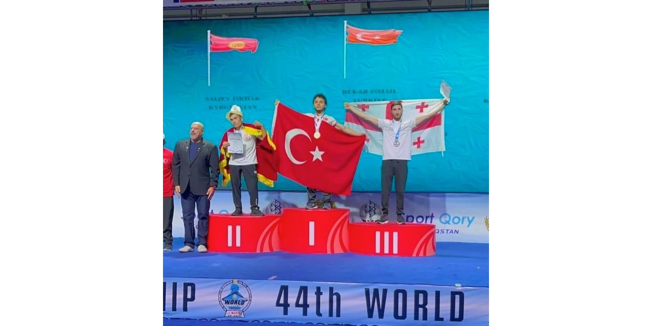 ZBEÜ öğrencisi 25. Parabilek Dünya Şampiyonası’nda gurur yaşattı