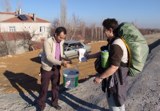 Dünya barışı için Filistin'e yürüyor