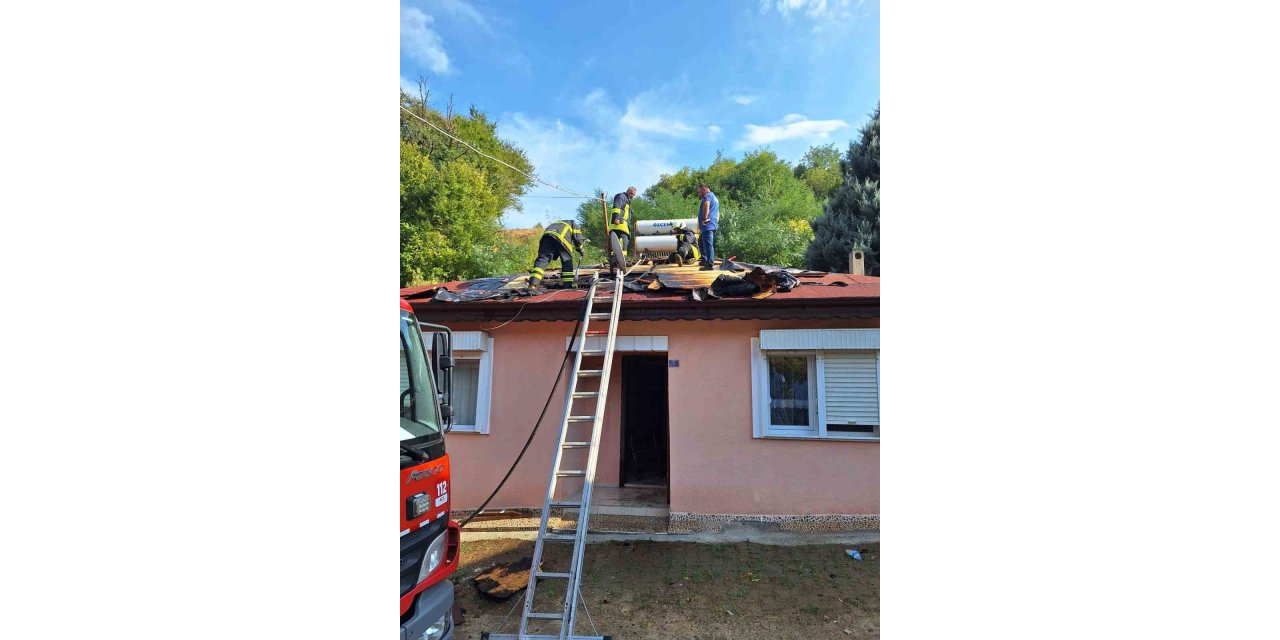 Şenköy’de çatı yangını