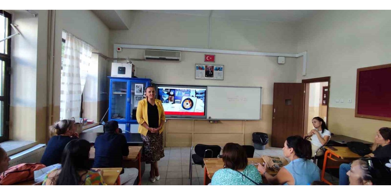 Marmaris’te 2 bin 575 öğrenci  uyum haftası ile okula başladı