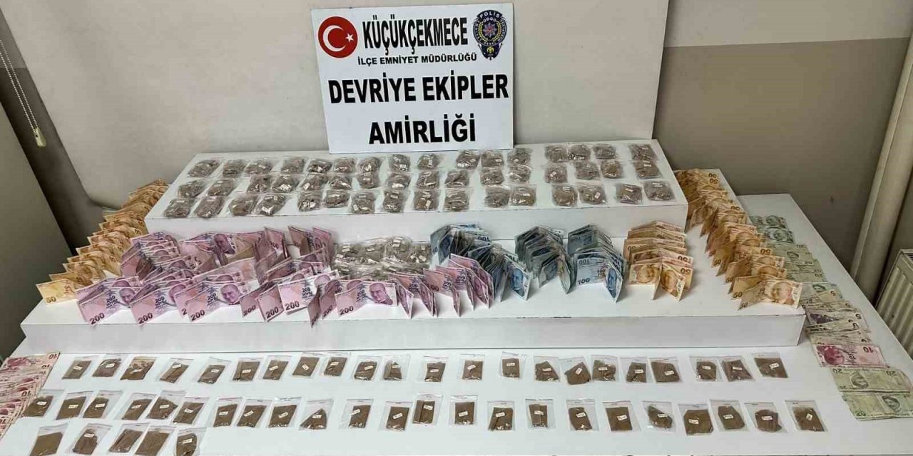 Motosikletle uyuşturucu ticareti polise takıldı