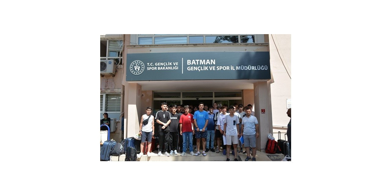 Batman’da 64 genç kamp yapmaya gönderildi