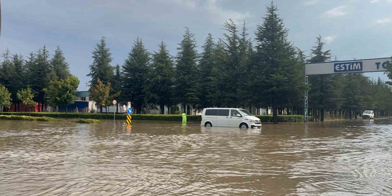ESKİ topu sanayi sitelerine attı
