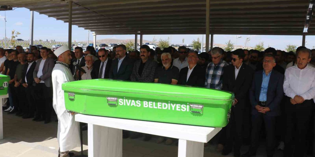 Kırıkkale’de kaza sonucu hayatını kaybeden belediye meclis üyesi defnedildi