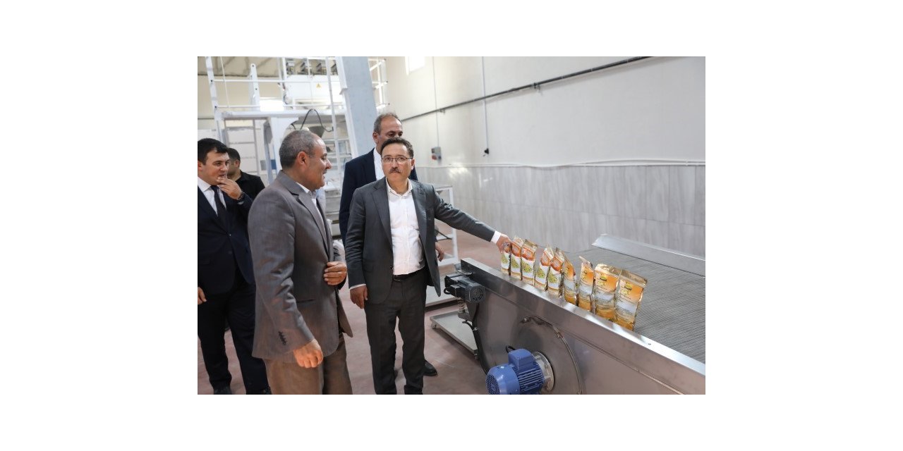 Vali Çiçek Tomarza’da