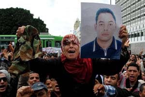 Tüm bakanlar istifasını verdi