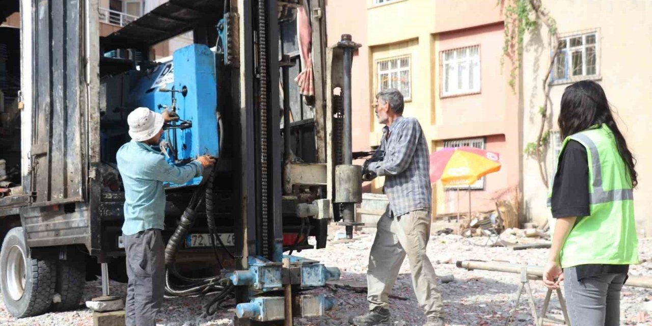 Siirt’te inşaatların jeolojik-jeoteknik zemin etütleri denetlendi