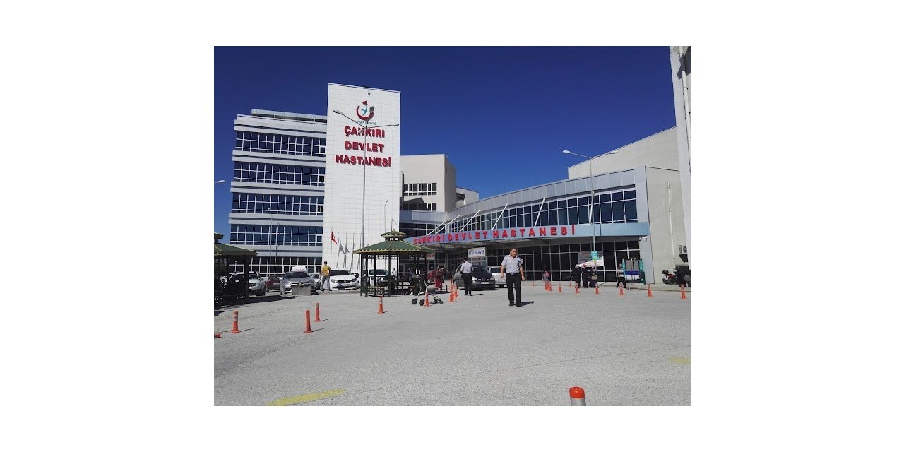 Çankırı’da iki otomobil çarpıştı: 1 ölü, 7 yaralı