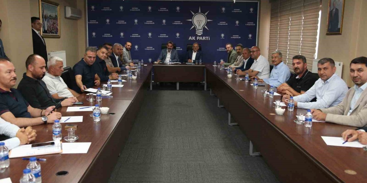 Başkan Büyükkılıç, İlçe Başkanları İstişare Toplantısına katıldı