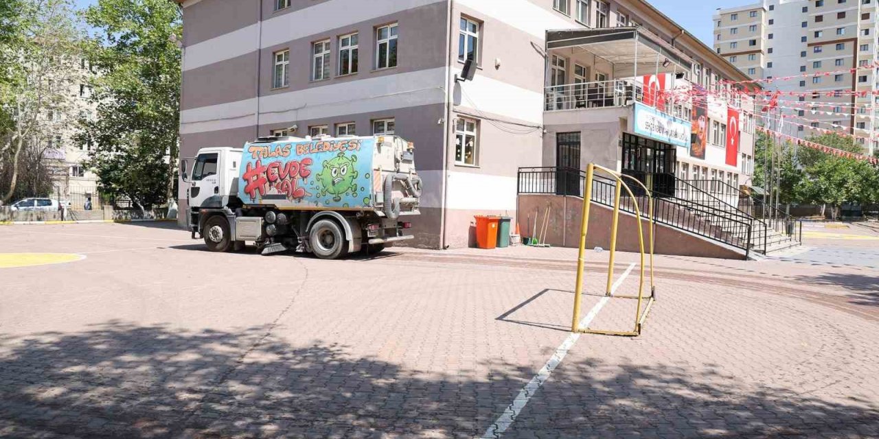 Talas Belediyesi, okulları yeni döneme hazırladı