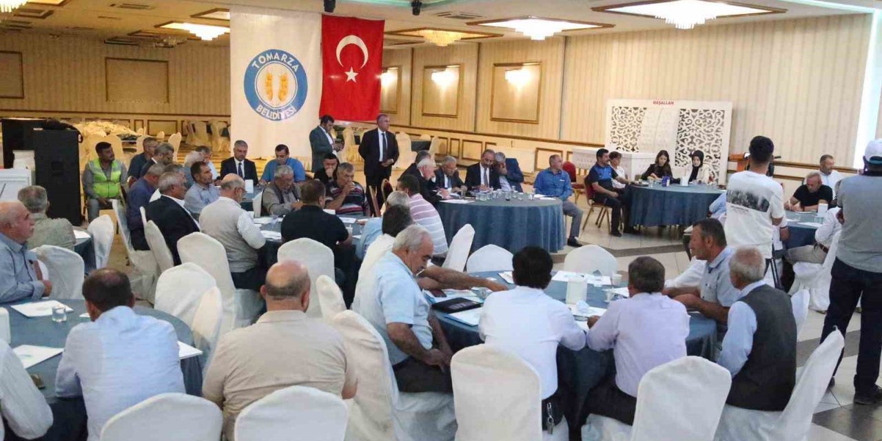Başkan Büyükkılıç, Tomarza’da muhtarlarla buluştu