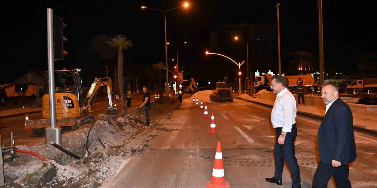 Balıkesir TCDD Gar meydanında hummalı çalışma