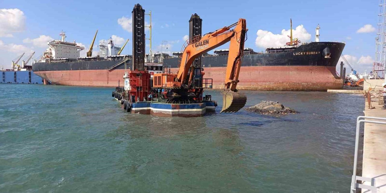 Bakan Uraloğlu: “38 deniz aracıyla yılda 1 milyon metreküp tarama yapıyoruz”