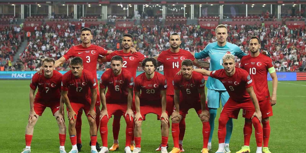 Türkiye - Ermenistan maçı heyecanı Eskişehir Valilik Meydanında yaşanacak