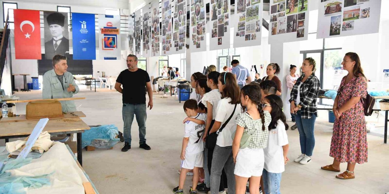 Sempozyumda çocuklara eğlenceli aktiviteler