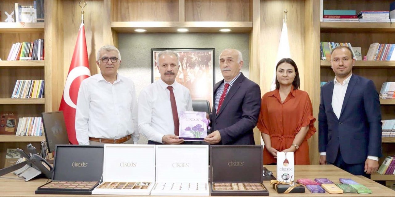 Öğrenciler üretti, 7 milyon liralık ciro yapıldı