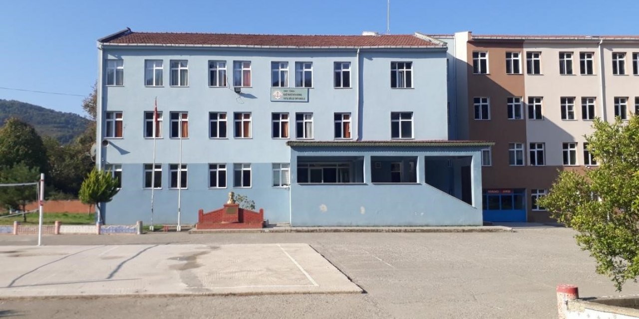 Türkeli’de 23 yıllık yatılı okul kapatıldı