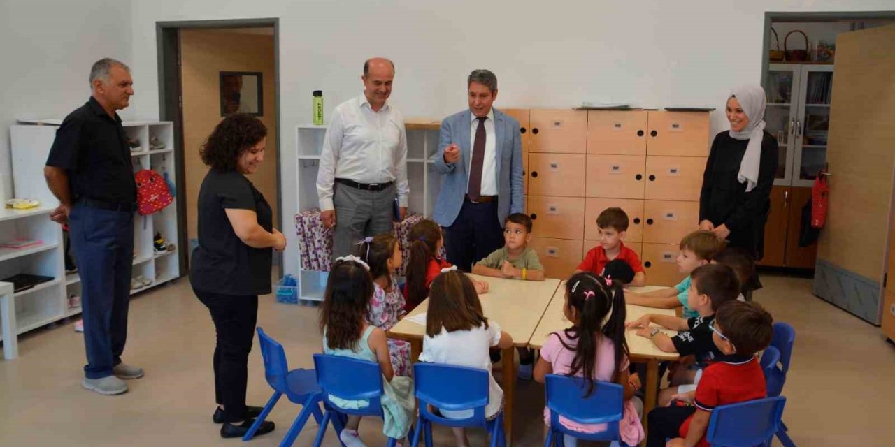 Okullarda uyum programı devam ediyor