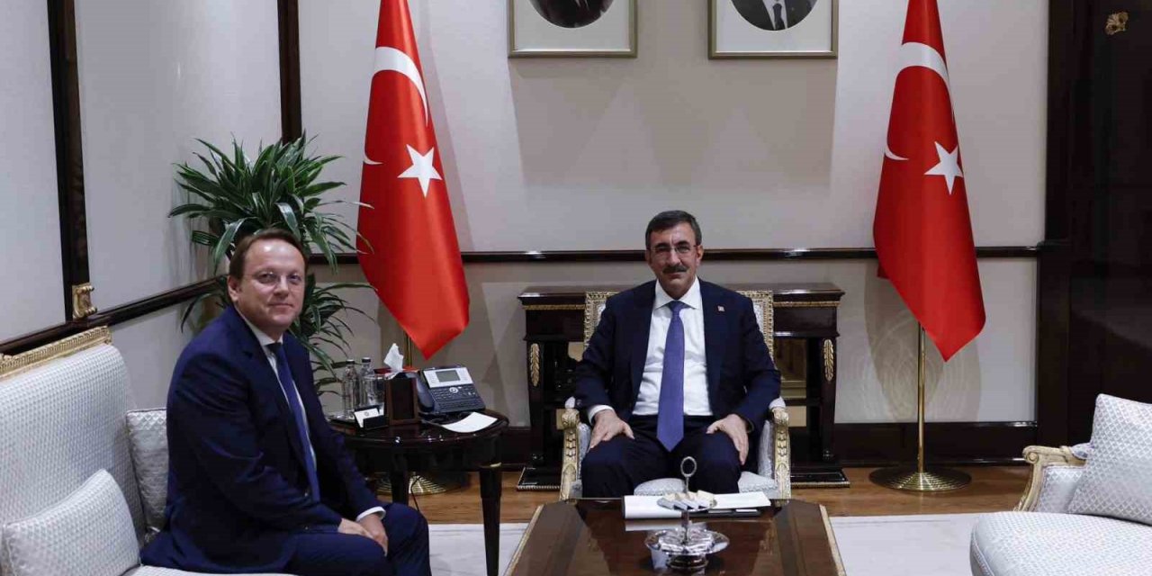 Cumhurbaşkanı Yardımcısı Yılmaz, AB Komisyonu Komşuluk ve Genişlemeden Sorumlu Komiseri Oliver Varhelyi’i ağırladı