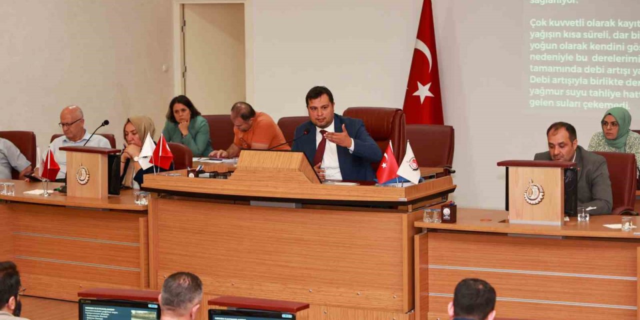 Uşak’taki yağışlar meclis gündeminde konuşuldu