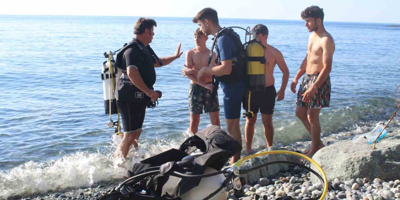 Lise öğrencileri aldıkları dalgıç eğitimiyle gelecekte iş imkânı yakalıyor