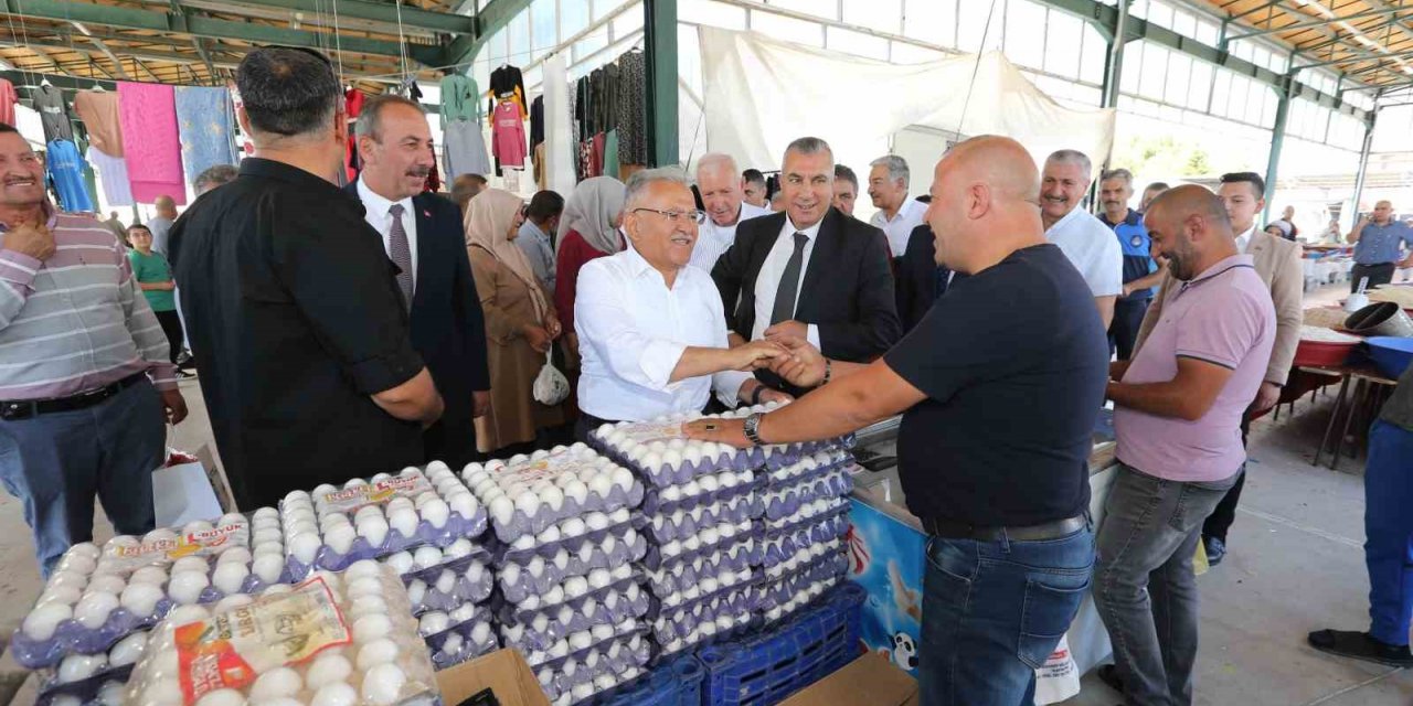 Başkan Büyükkılıç, Tomarza’da Esnafla Buluştu