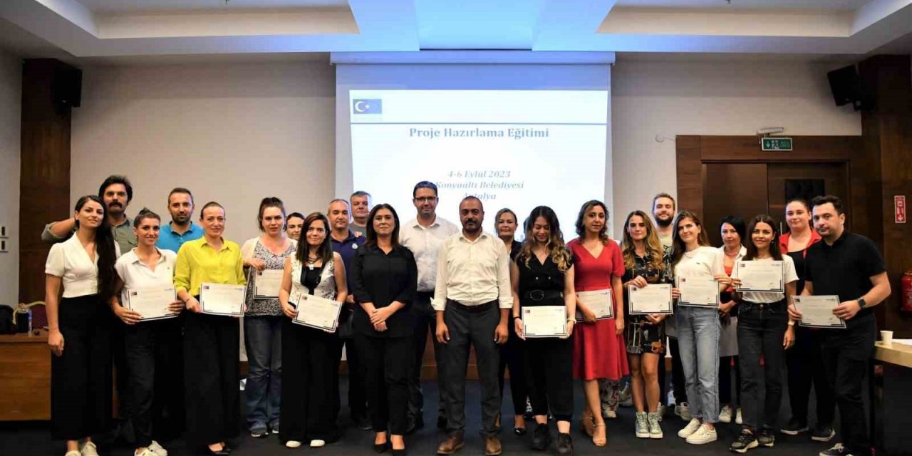 Konyaaltı Belediyesi Personeline AB Proje Eğitimi