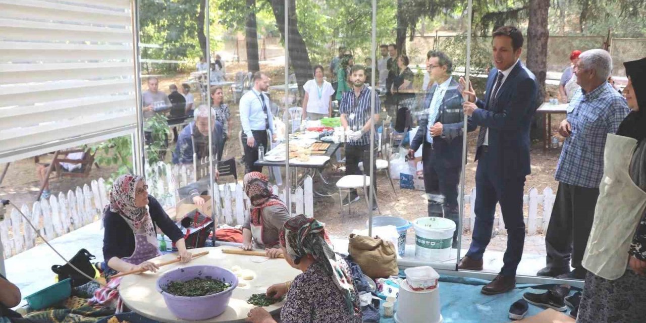 Kütahya’da geleneksel gözleme etkinliği