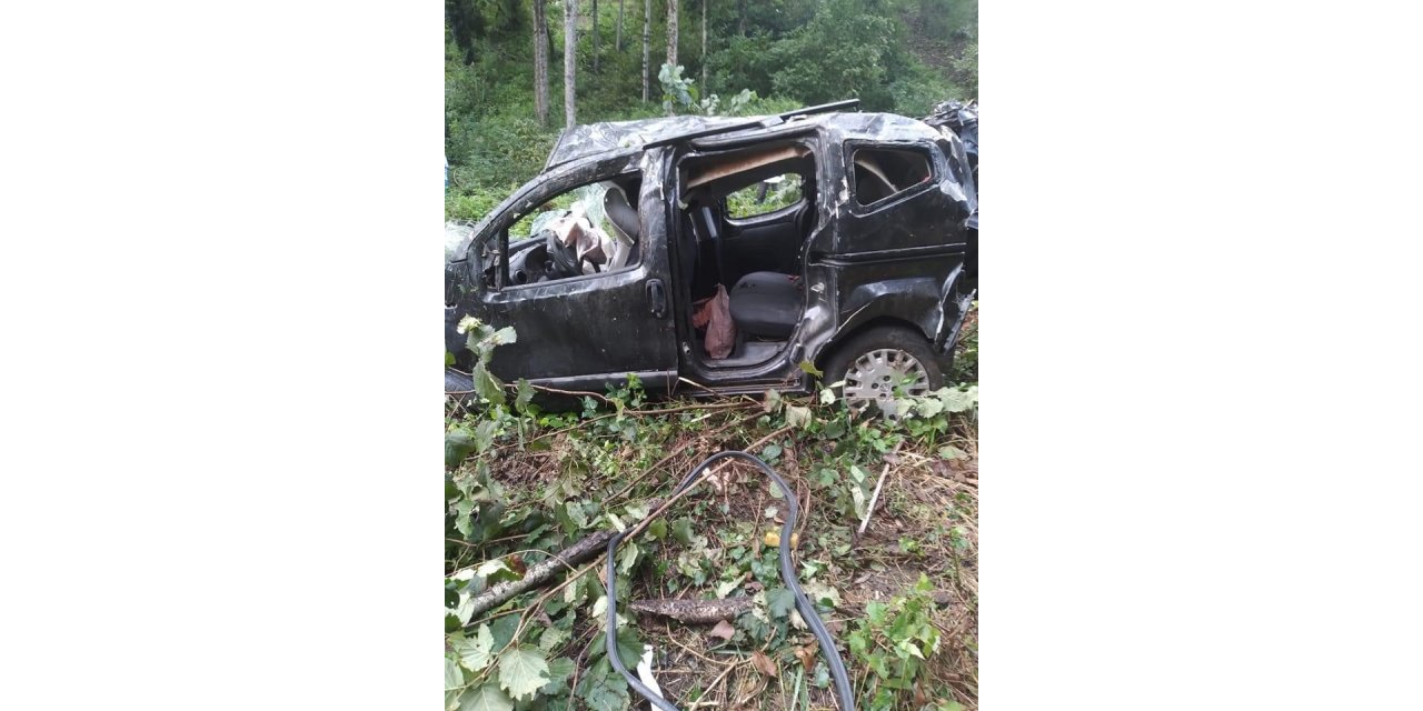 Ordu’da hafif ticari araç uçuruma yuvarlandı: 3 ölü, 2 yaralı